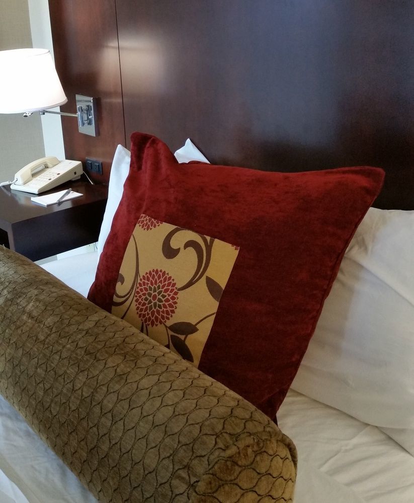 Western Downtown And 4* Syracuse
