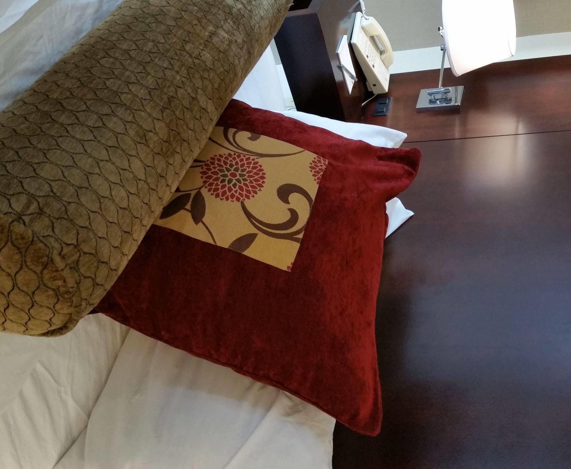 Western Downtown And 4* Syracuse